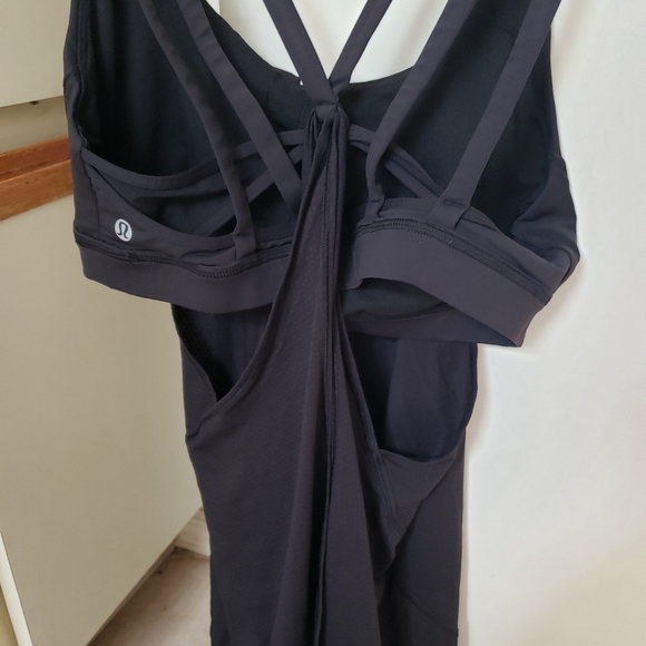 Lululemon Tank with Built in Bra - Picture 3 of 6